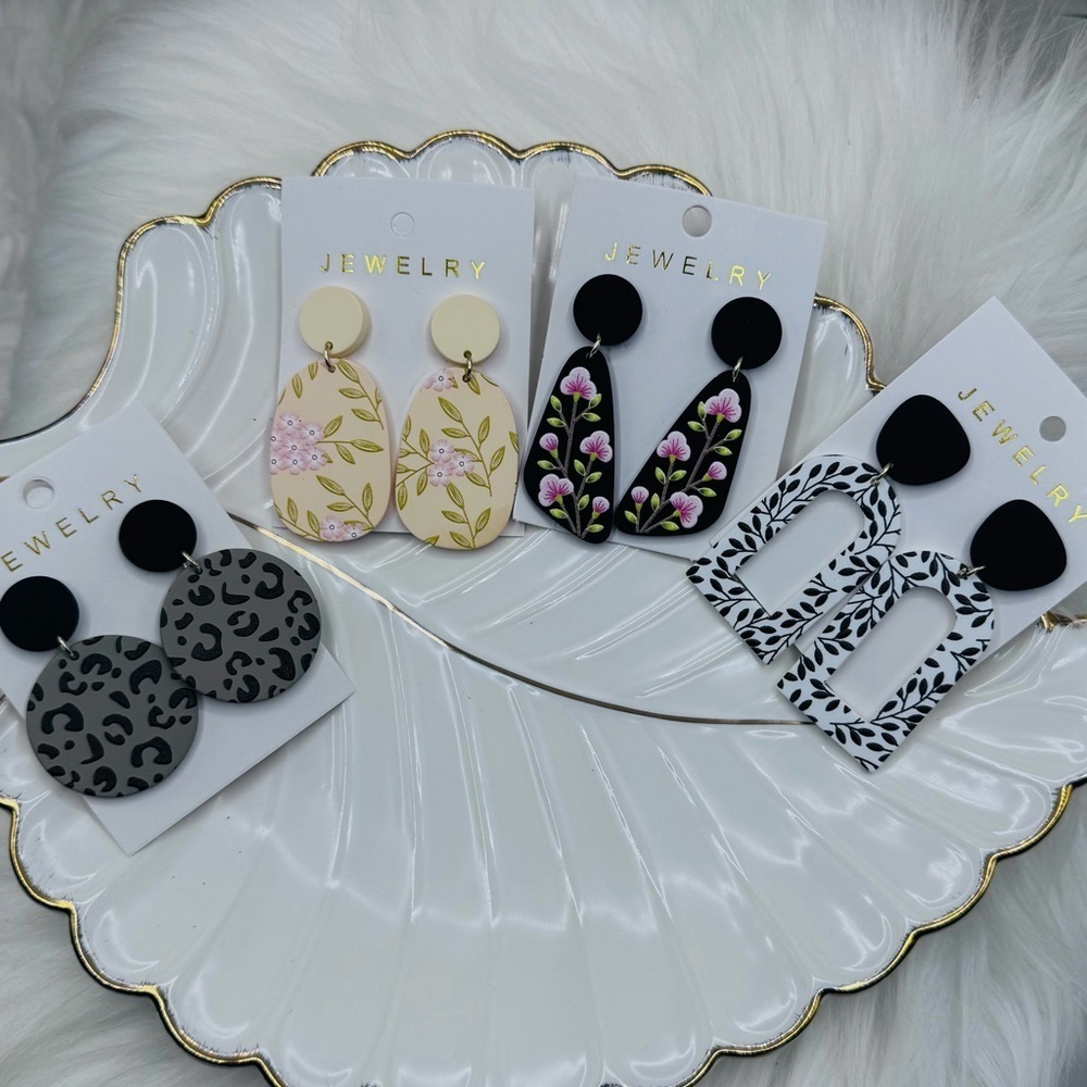 Set of Four Stylish Fashion Earrings, floral prints & leopard print